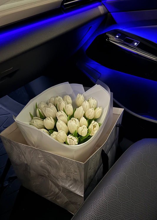Mono Tulip Bouquet