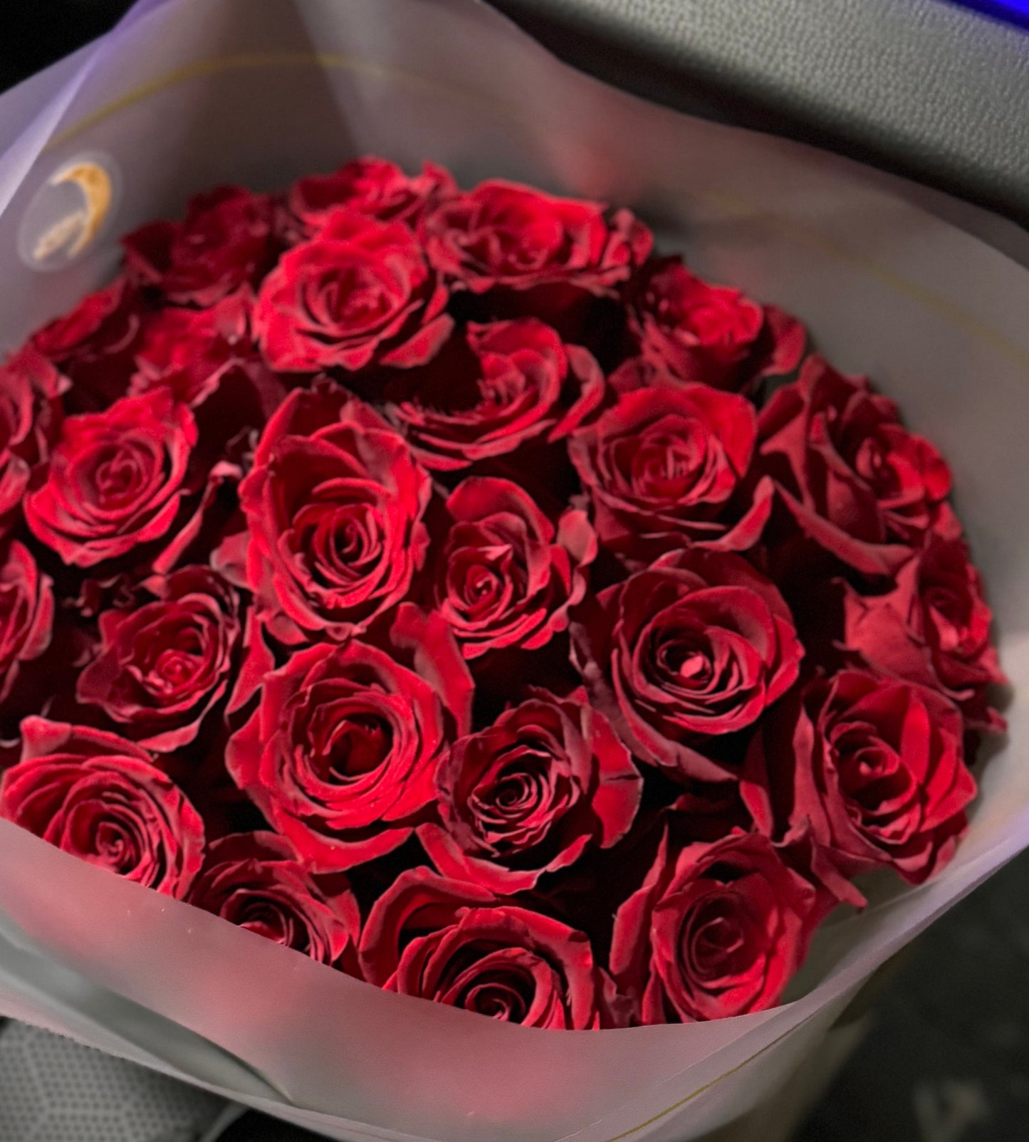 Ready. Classic Red Rose. 12 roses