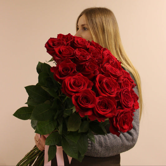 Elegant Red Rose Bouquet